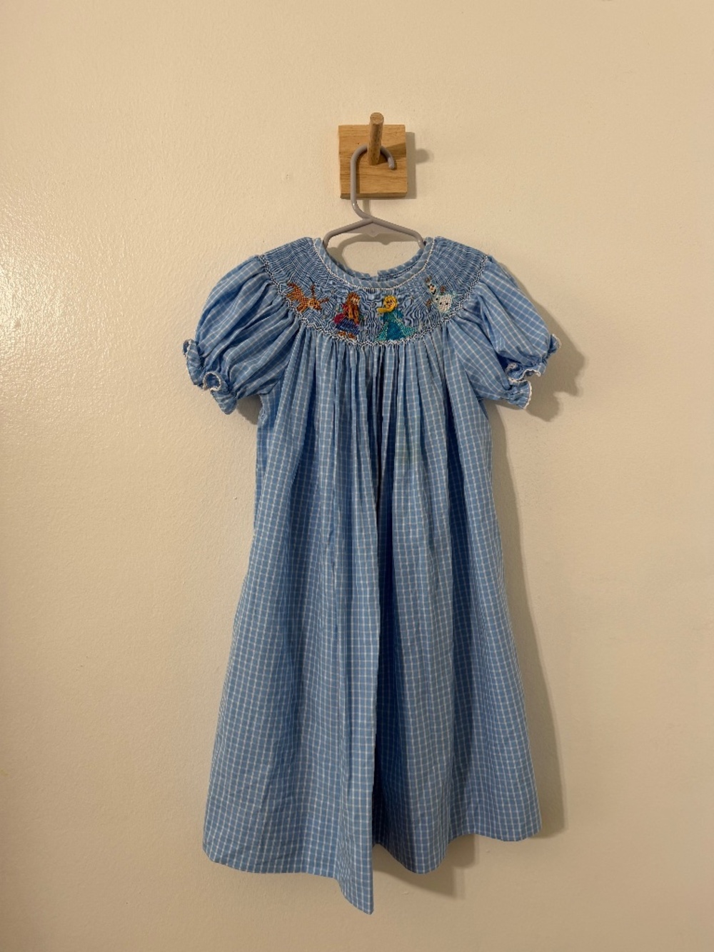 Anavini Girls Size 5 Hand Smocked Frozen Princess Elsa Anna Embroidered Dress